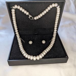 Honora pearl necklace and earring set
